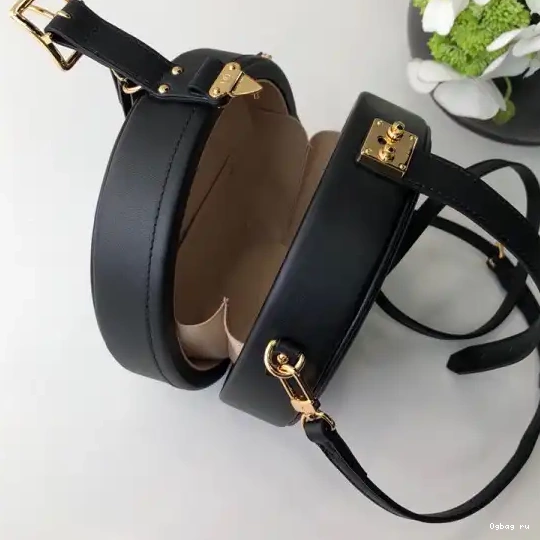 With Vuitton BOITE PETITE Leather CHAPEAU Alligator Louis 0425